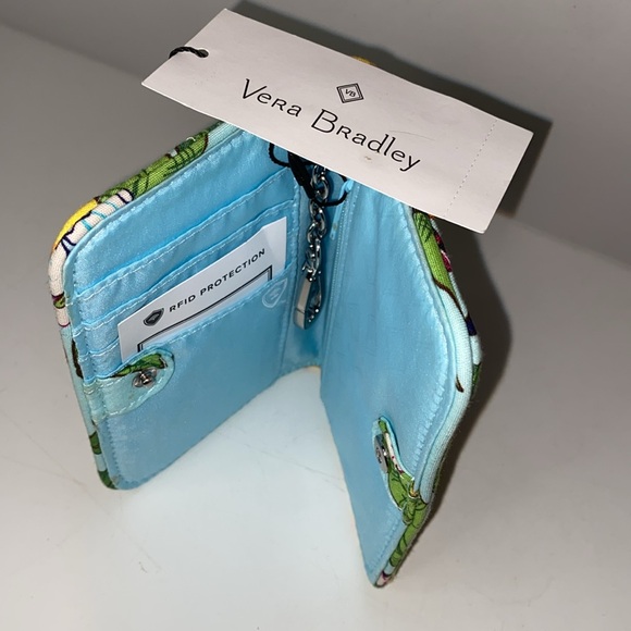 Vera Bradley RFID Small Bifold Wallet in Cotton, Lemon 🍋 Grove fabric NWT - Picture 5 of 11